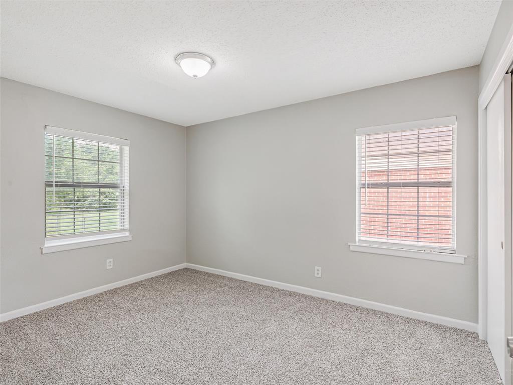 3211 Gus Thomasson Road Dallas, TX 75228 - Photo 11 of 23
