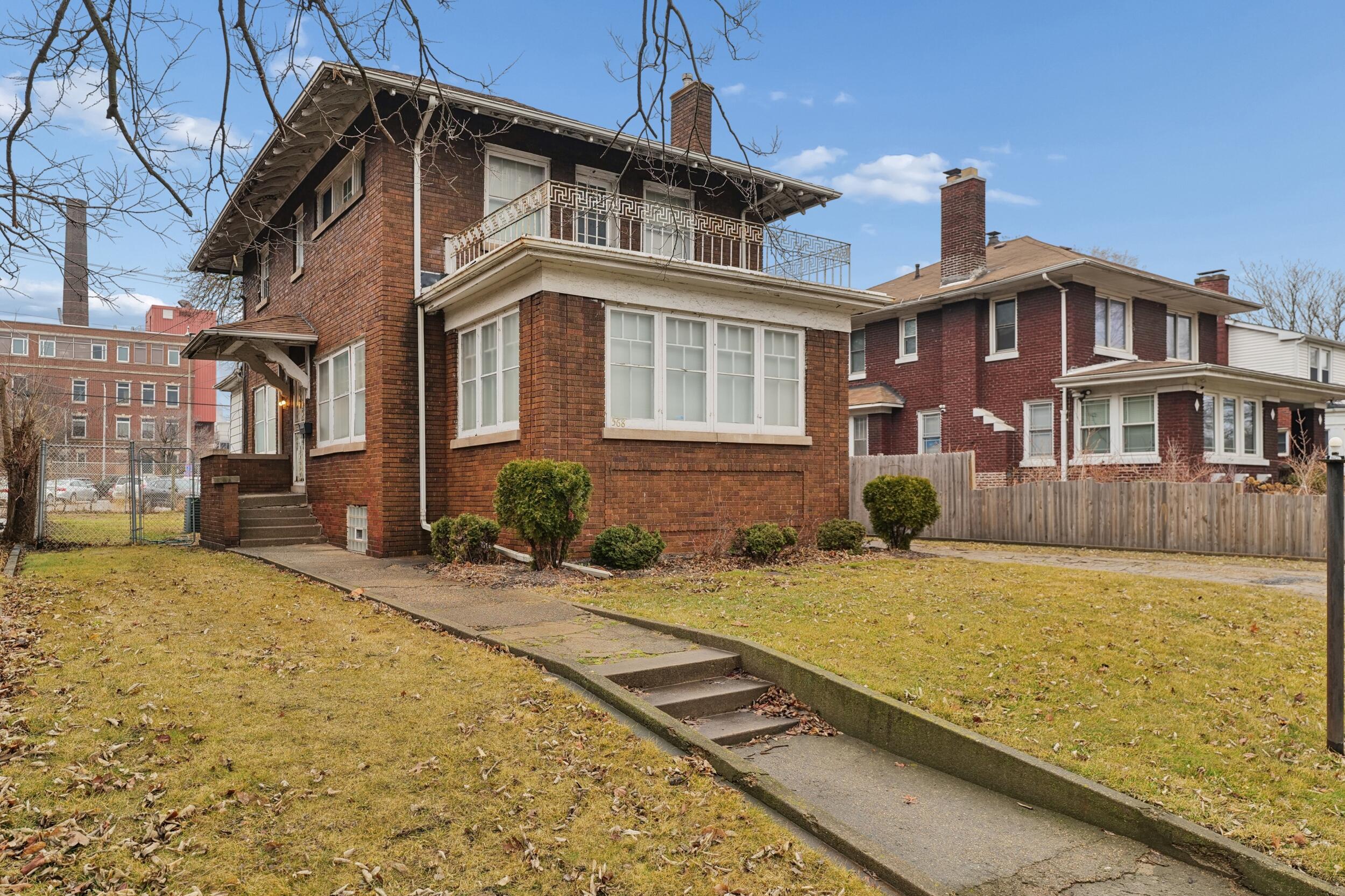 568 Johnson Street Gary, IN 46402 - Photo 2 of 27 2500x1666