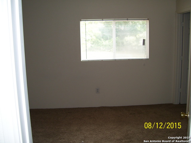 11214 Center Point Road San Antonio, TX 78233 - Photo 4 of 5