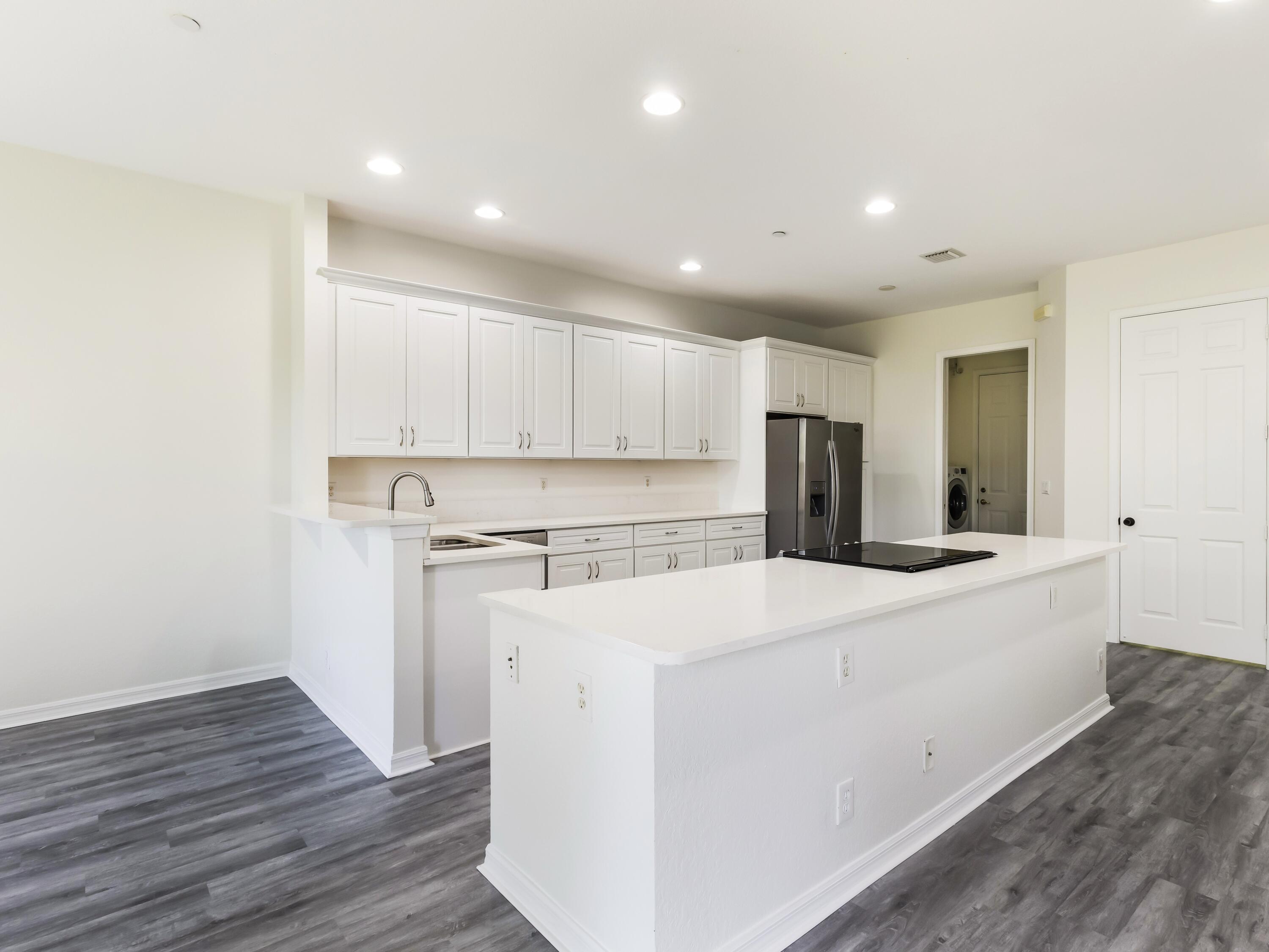 64 Lancaster Road Boynton Beach, FL 33426 - Photo 10 of 50 Kitchen