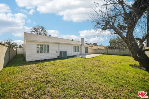 $849,000 | 8061 Hesperia Avenue, Reseda, CA 91335