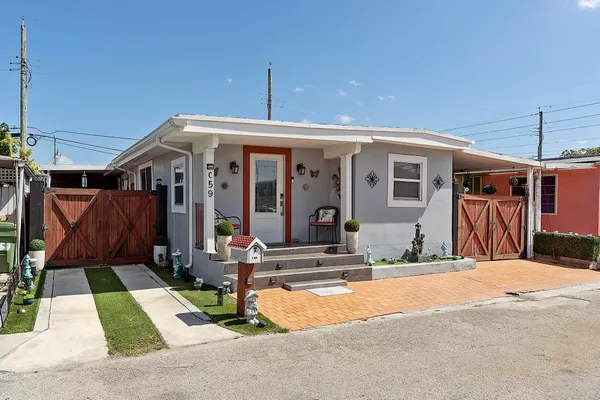 $230,000 | 3205 West 16th Avenue, Hialeah, FL 33012