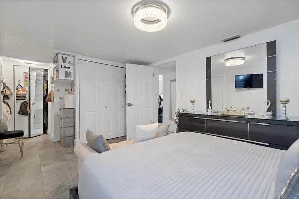 $230,000 | 3205 West 16th Avenue, Hialeah, FL 33012