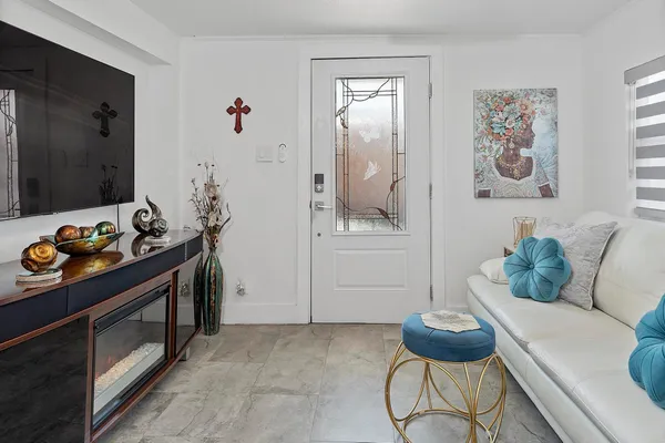 $230,000 | 3205 West 16th Avenue, Hialeah, FL 33012