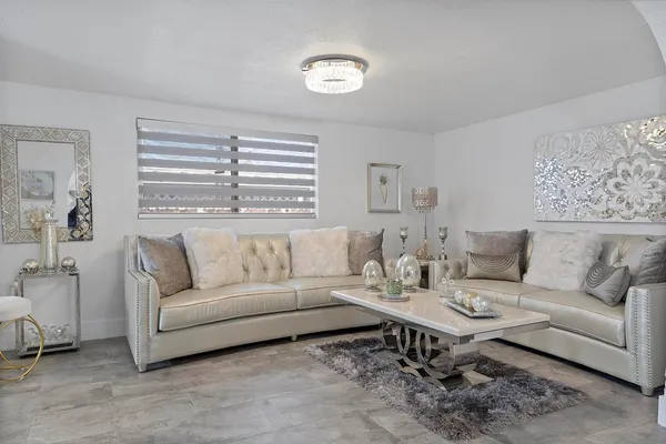 $230,000 | 3205 West 16th Avenue, Hialeah, FL 33012