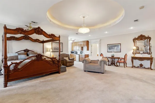 $1,999,000 | 609 Farm To Market Road 1306, Gainesville, TX 76240