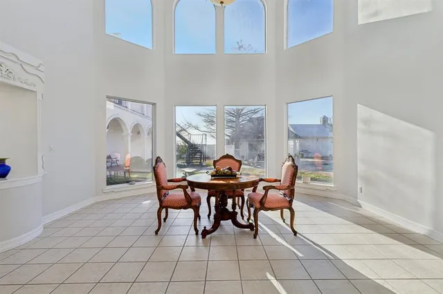 $1,999,000 | 609 Farm To Market Road 1306, Gainesville, TX 76240