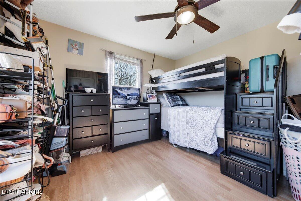 2201 Paris Road Knoxville, TN 37912 - Photo 15 of 36 05-IMG_2674