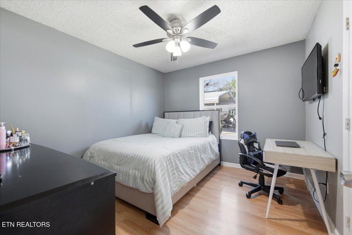 2201 Paris Road Knoxville, TN 37912 - Photo 19 of 36 12-IMG_2714