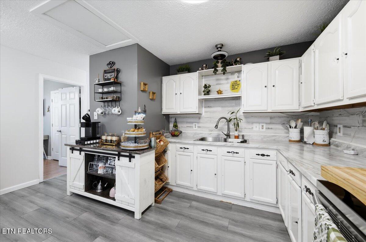 2201 Paris Road Knoxville, TN 37912 - Photo 6 of 36 19-IMG_2764