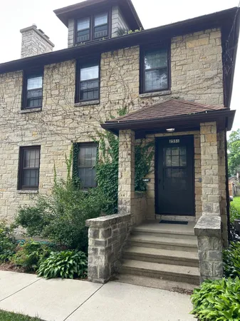 $1,995 | 2551 University, Unit 2, Madison, WI 53705