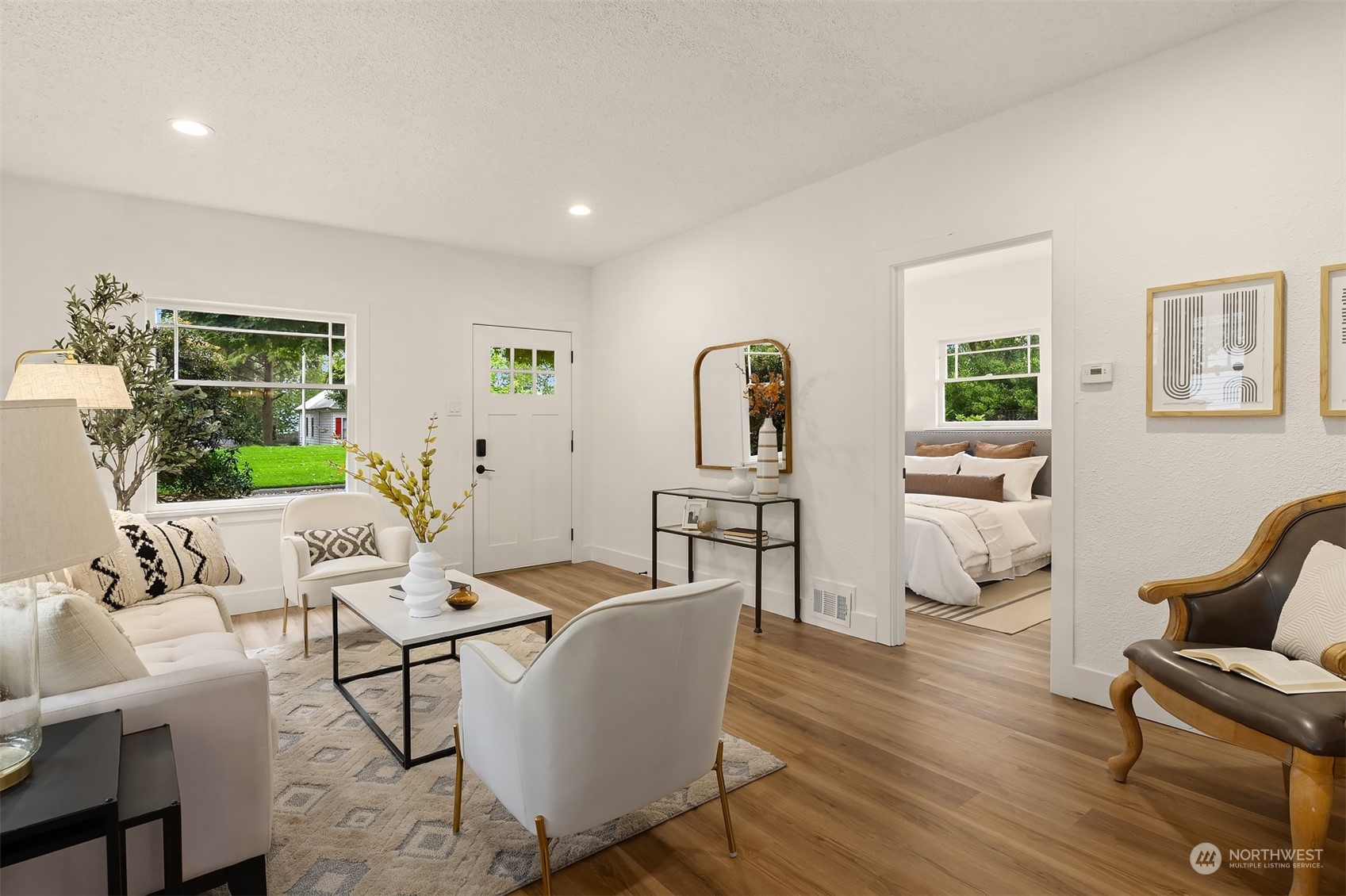 504 Burnett Avenue South Renton, WA 98057 - Photo 6 of 28 Gallery Image 6
