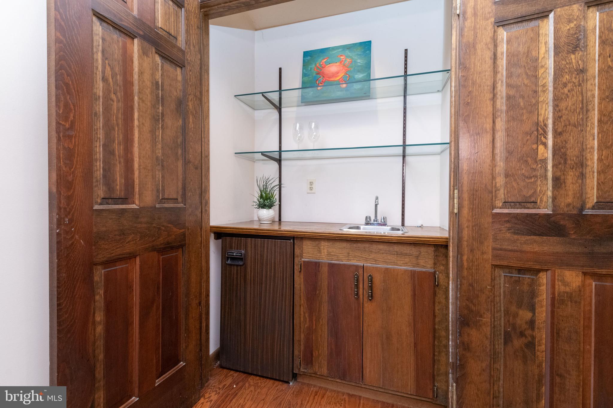 13806 Cripplegate Road Phoenix, MD 21131 - Photo 12 of 63 Wet Bar in Family room