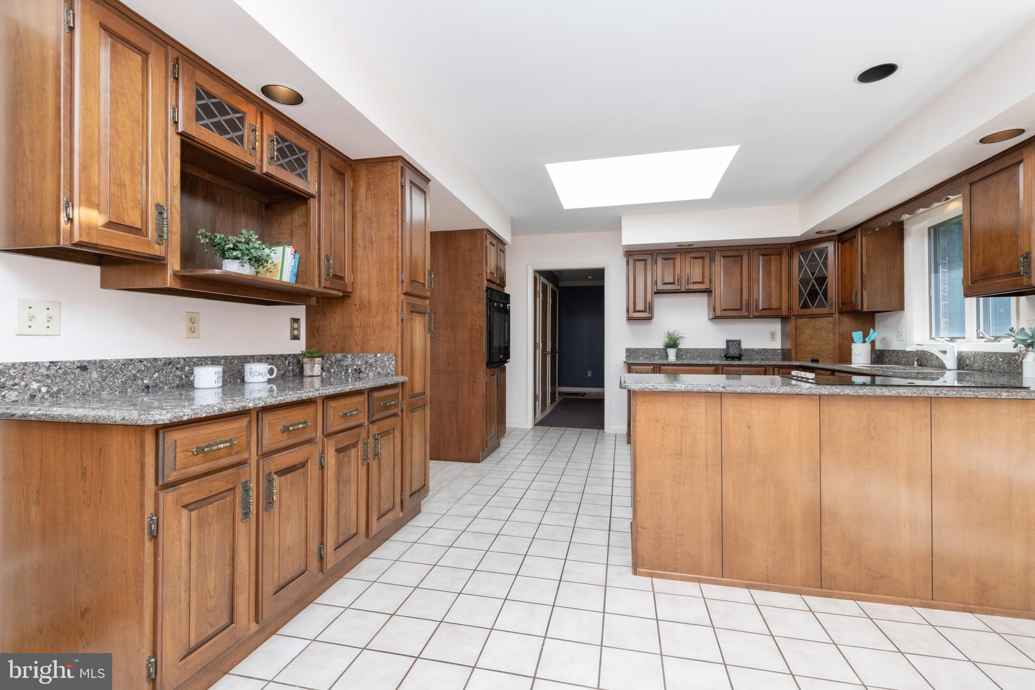 13806 Cripplegate Road Phoenix, MD 21131 - Photo 23 of 63 Kitchen with Tons of Cabinets