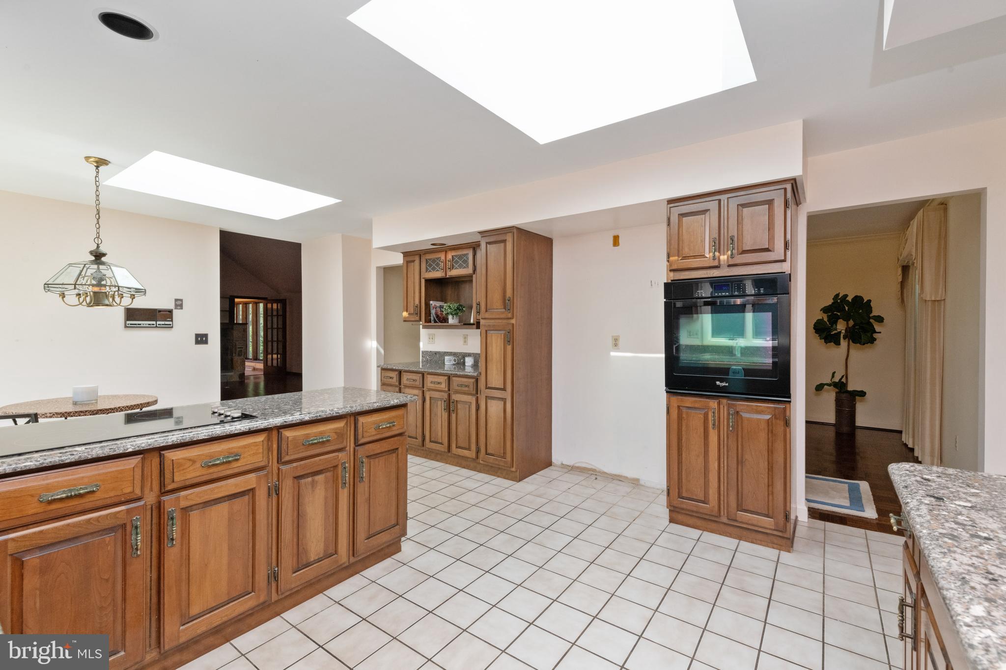 13806 Cripplegate Road Phoenix, MD 21131 - Photo 24 of 63 Kitchen adjacent to Family Rm, Dining Rm, Laundry