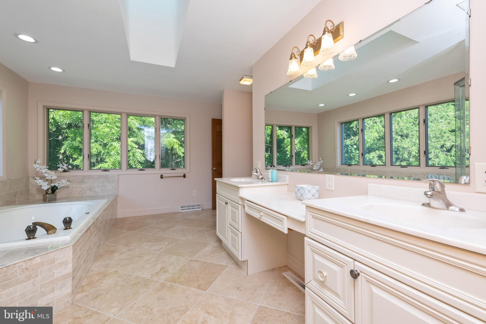 13806 Cripplegate Road Phoenix, MD 21131 - Photo 35 of 63 Master Bathroom with bucolic views