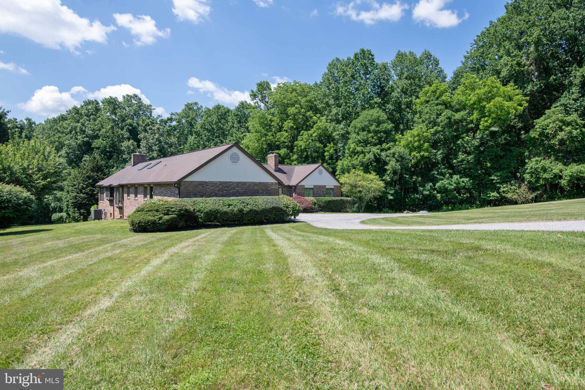 13806 Cripplegate Road Phoenix, MD 21131 - Photo 49 of 63 Side Yard