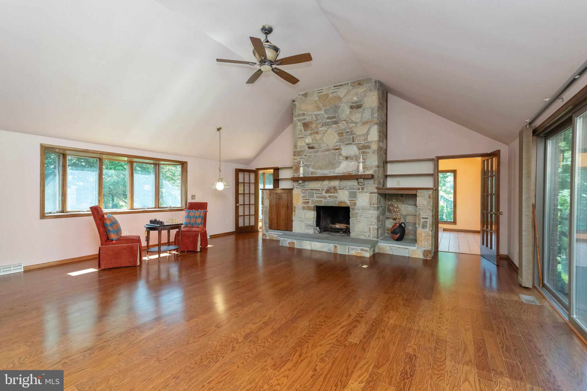 13806 Cripplegate Road Phoenix, MD 21131 - Photo 10 of 63 Family Room with Vaulted Ceilings