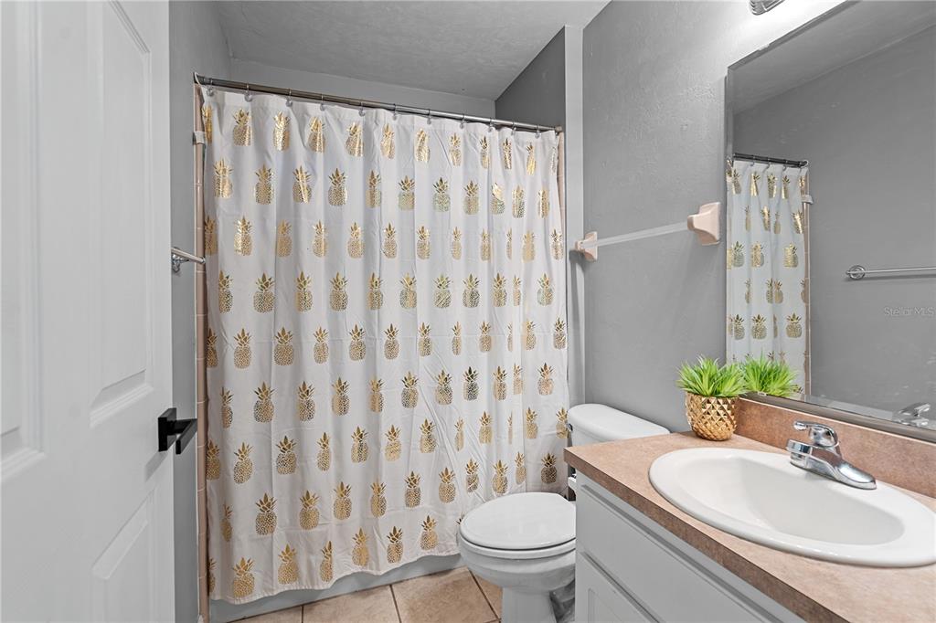 6237 Northwest 109th Place Alachua, FL 32615 - Photo 7 of 32