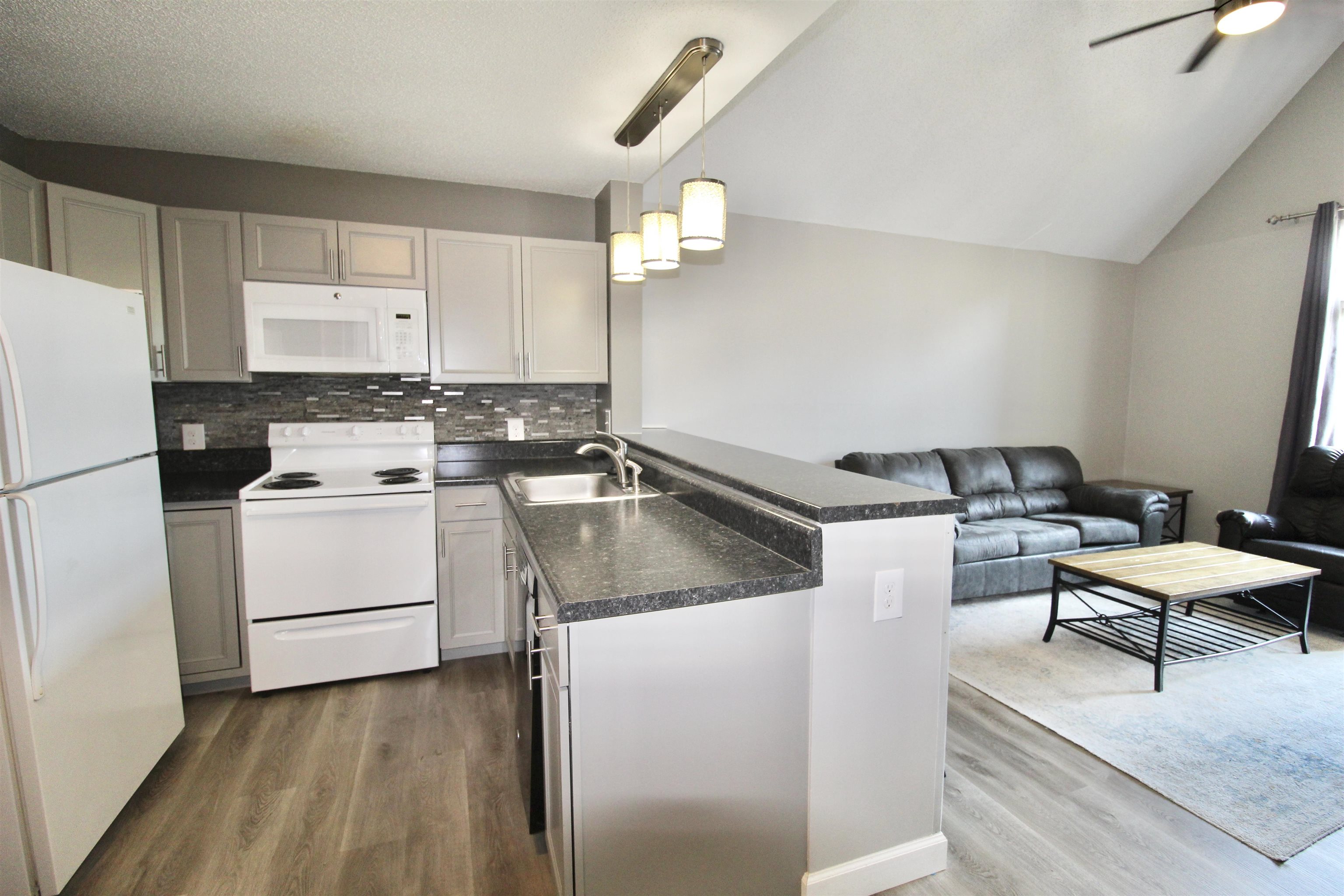 1348 Hunters Road, Unit L Harrisonburg, VA 22801 - Photo 4 of 22 Gallery Image 4