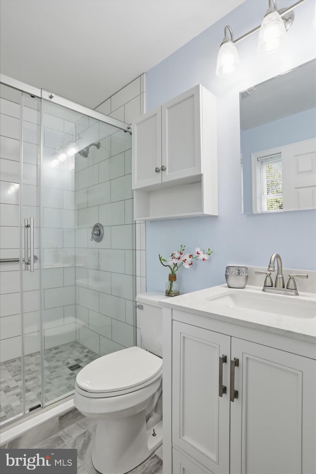 174 Open Field Lane Falling Waters, WV 25419 - Photo 24 of 61 Primary attached bath