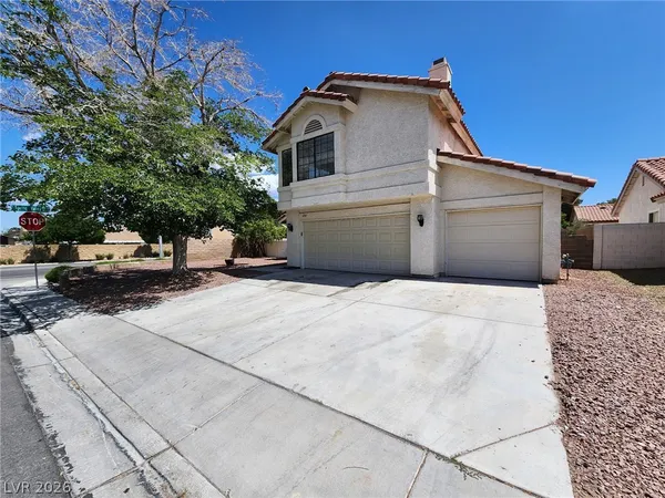 $2,405 | 6703 Dominion Court, Las Vegas, NV 89103