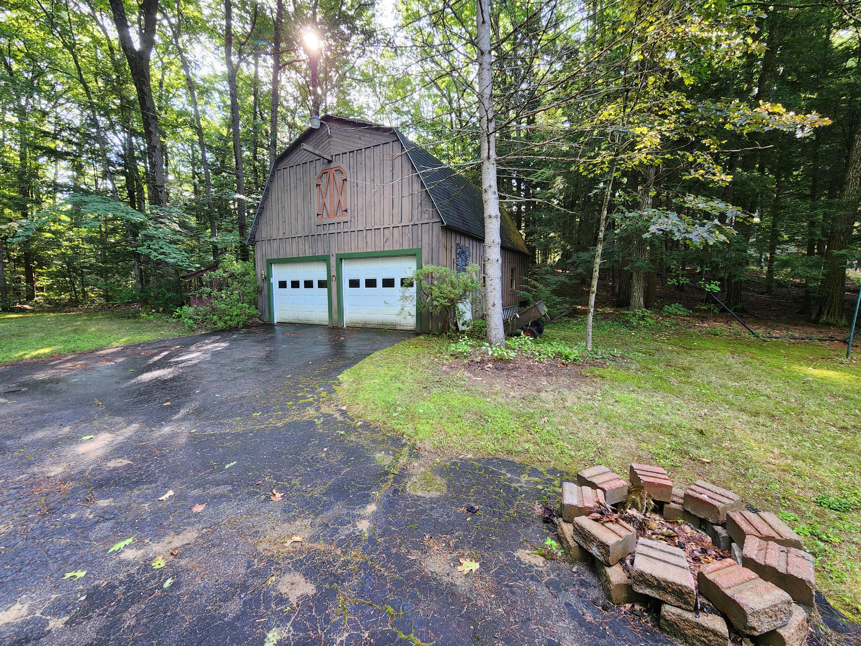 60 North Shore Road Turner, ME 04282 - Photo 16 of 38 Paved driveway!