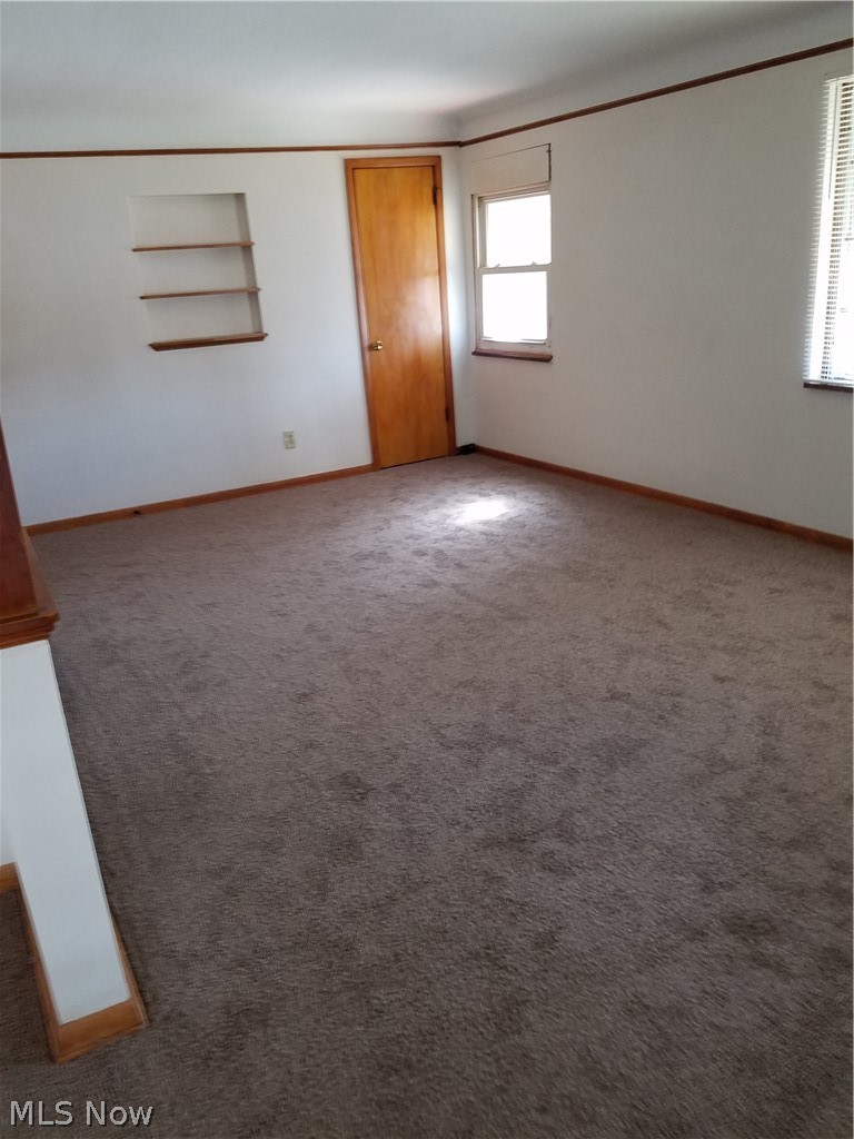 5985 Ridge Road Parma, OH 44129 - Photo 6 of 14 Living Room with guest closet
