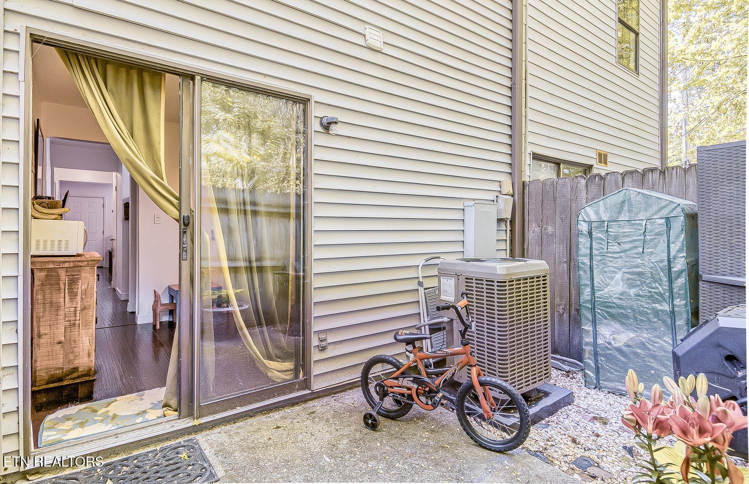 2705 Sood Road, Unit B Knoxville, TN 37921 - Photo 13 of 18 013-012-DSC 7828-1500x969