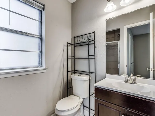 $1,700 | 301 Springwillow Road, Burleson, TX 76028