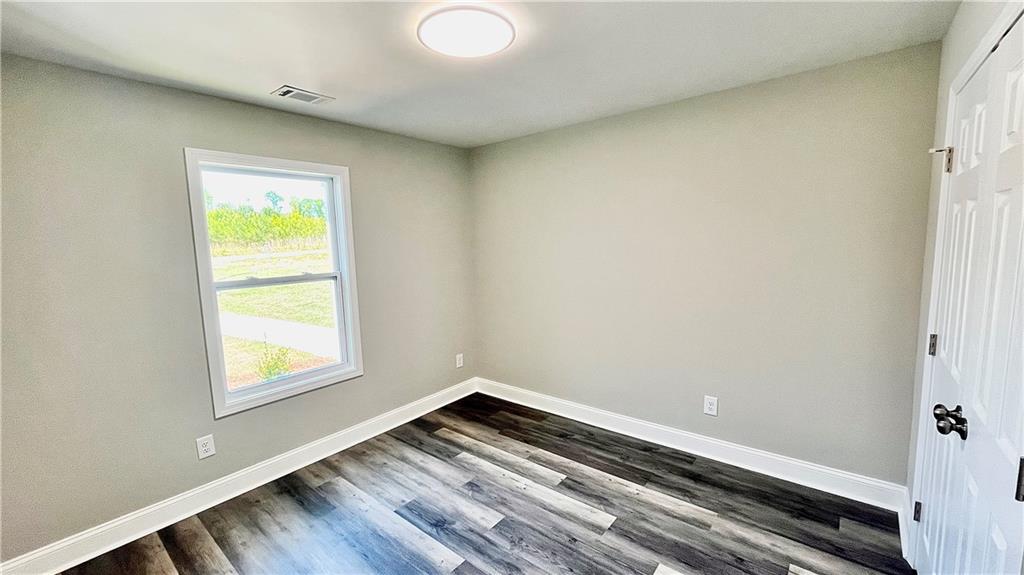 5 Green Road Griffin, GA 30224 - Photo 26 of 34 a room with window