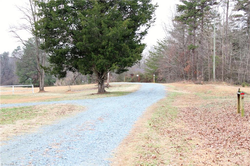 7890 Ridge Road Tobaccoville, NC 27050 - Photo 12 of 28 Gallery Image 12