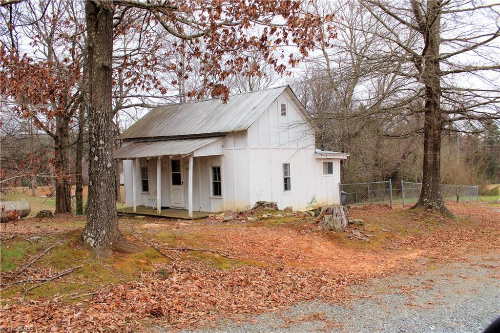 7890 Ridge Road Tobaccoville, NC 27050 - Photo 9 of 28 Gallery Image 9