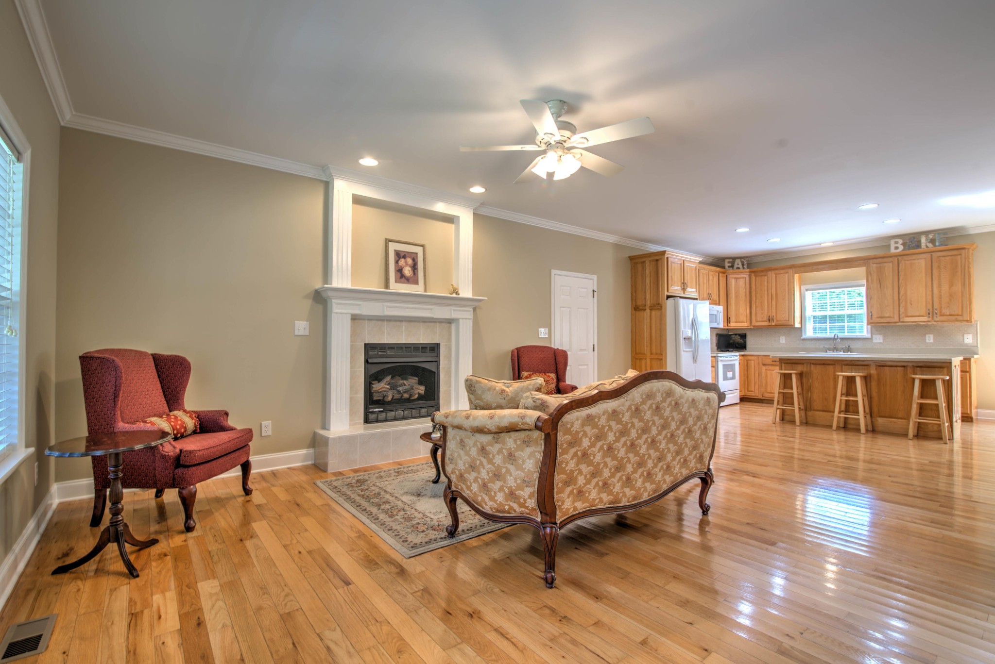 169 Lanes Bluff Road Clinton, TN 37716 - Photo 5 of 29 a living room with furniture and a fireplace