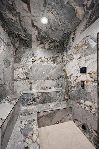 $5,695,000 | 6413 South County Line Road, Burr Ridge, IL 60527