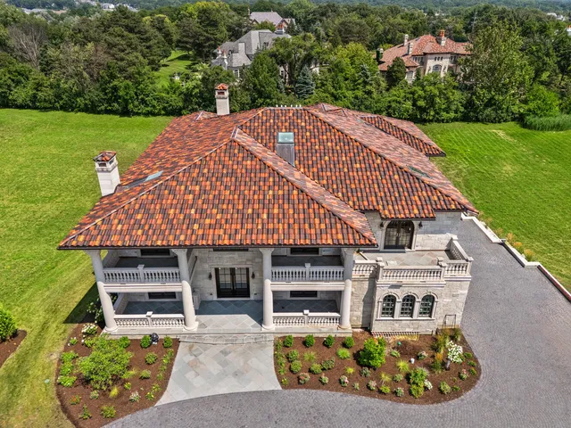 $5,695,000 | 6413 South County Line Road, Burr Ridge, IL 60527