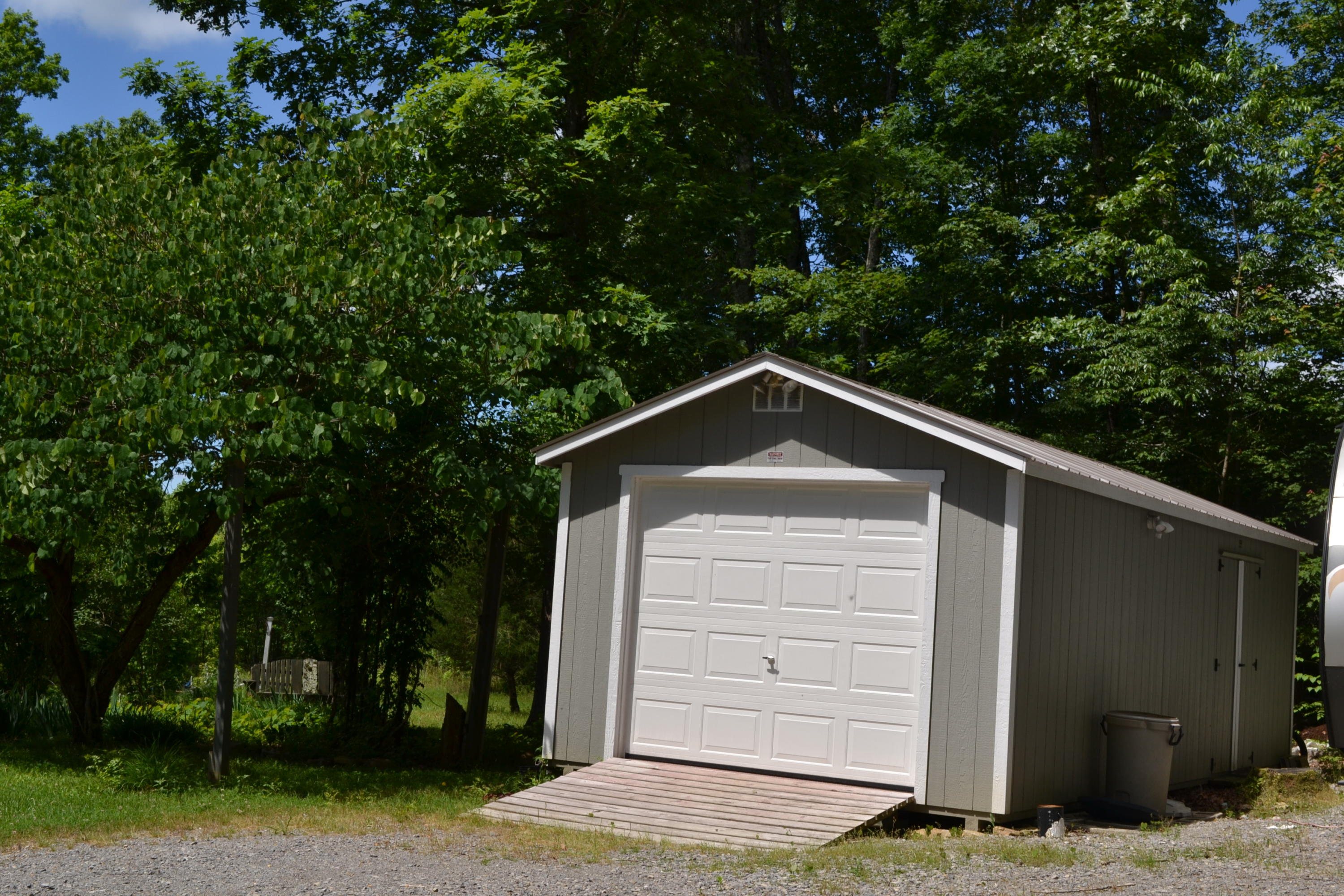373 Casteel Road Sparta, TN 38583 - Photo 3 of 39 DSC_0917