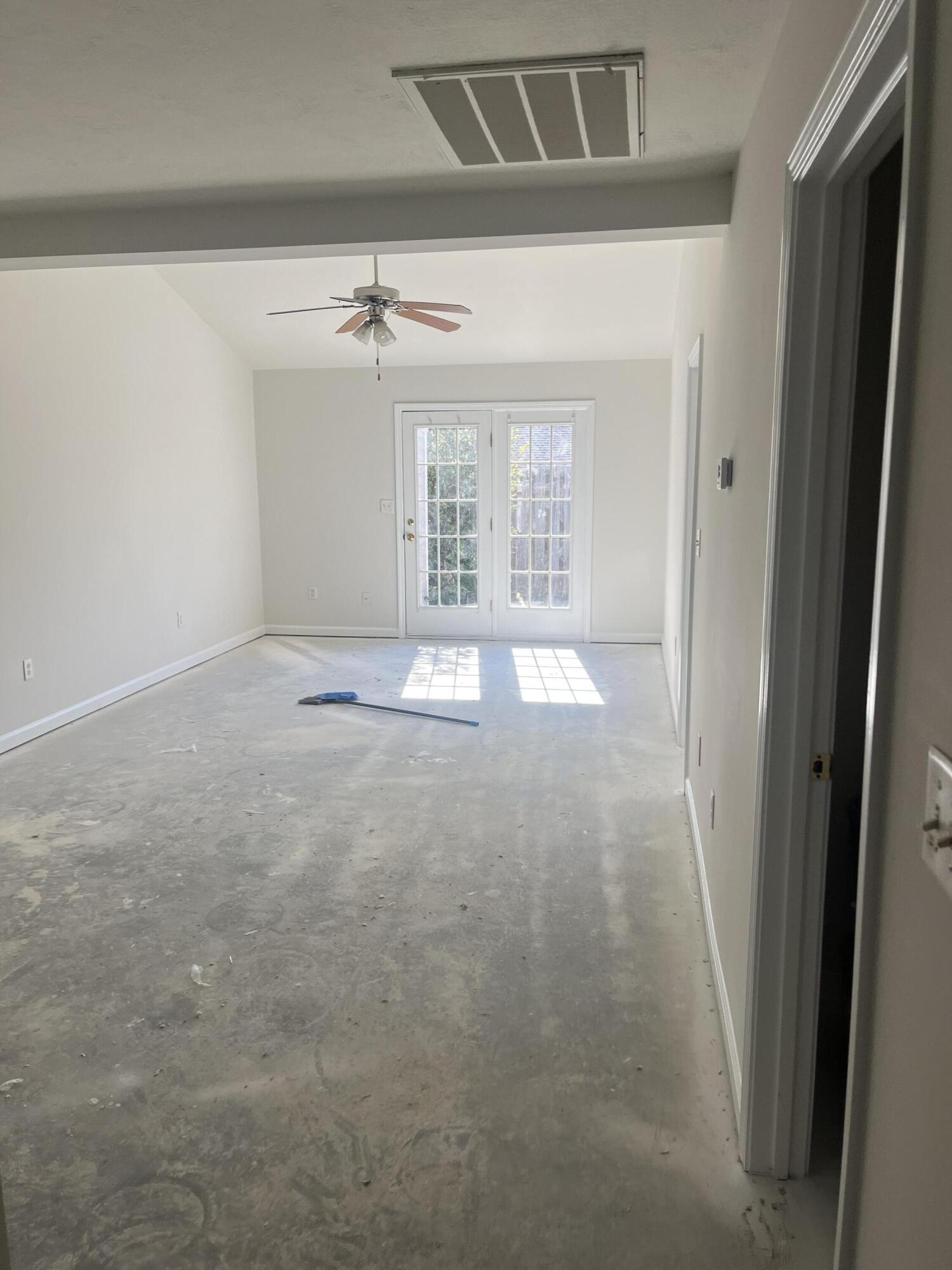 1815 Honeysuckle Way Grovetown, GA 30813 - Photo 4 of 11 Living Room