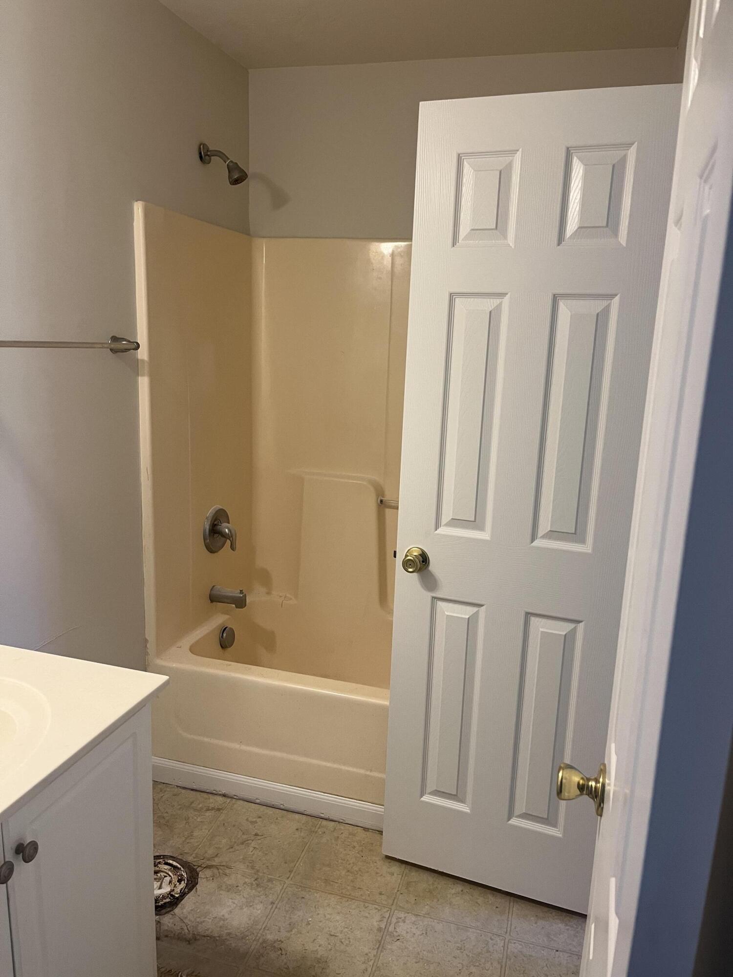 1815 Honeysuckle Way Grovetown, GA 30813 - Photo 10 of 11 Hall Bathroom