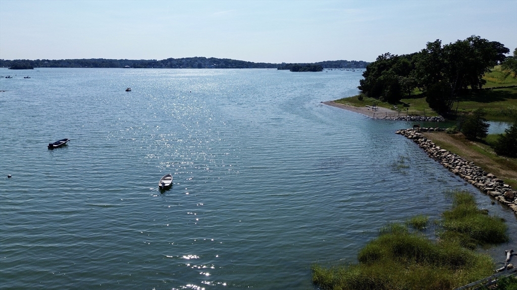 21 Surry Road Hingham, MA 02043 - Photo 18 of 20