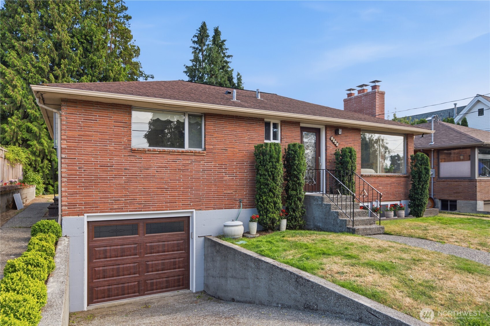 3947 Southwest Portland Street Seattle, WA 98136 - Photo 2 of 27