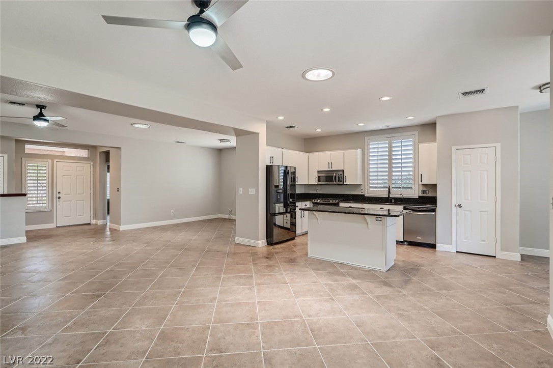 444 Tatum Ridge Street Henderson, NV 89012 - Photo 8 of 19