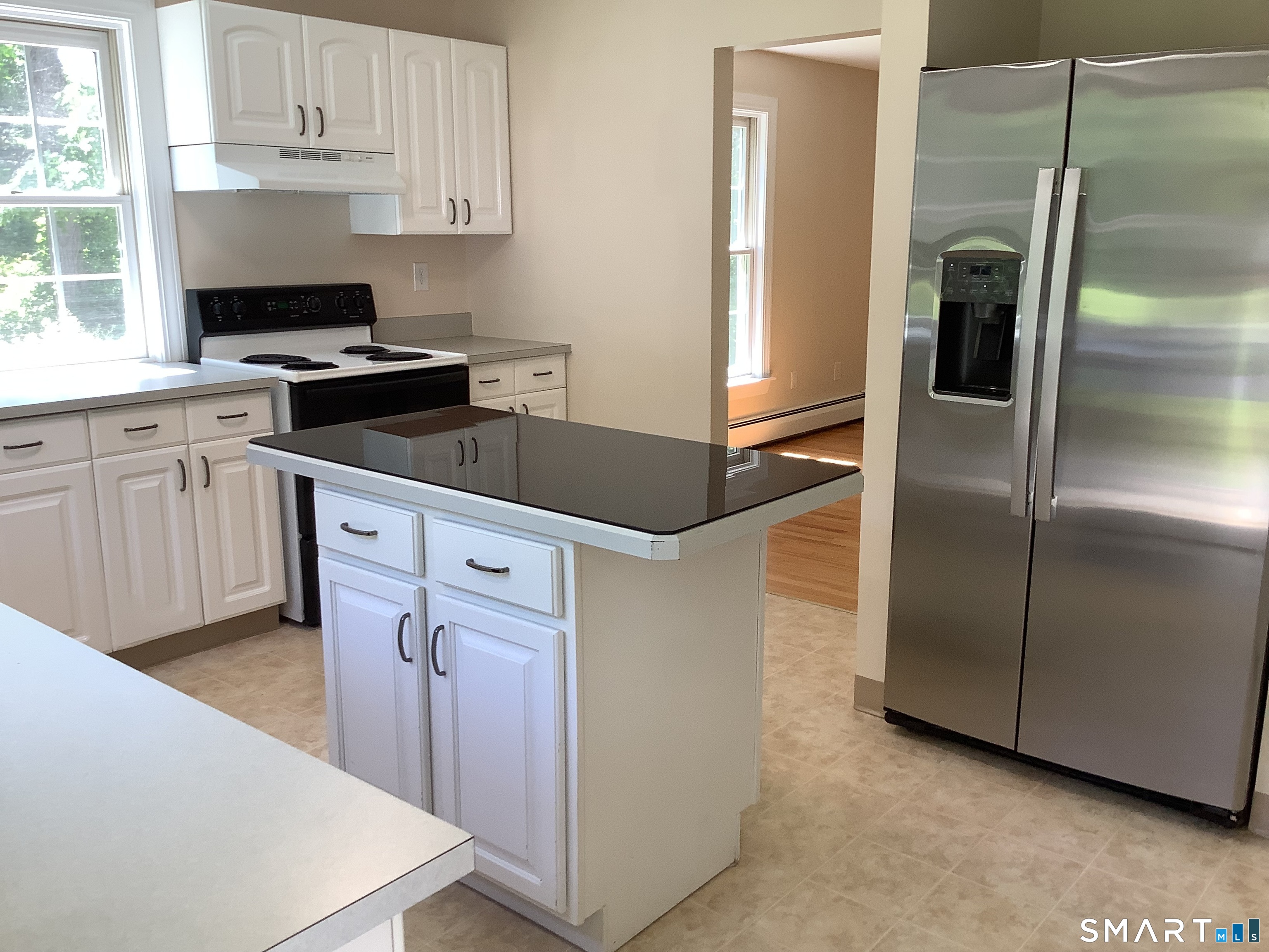 668 Huckleberry Hill Road Avon, CT 06001 - Photo 6 of 20