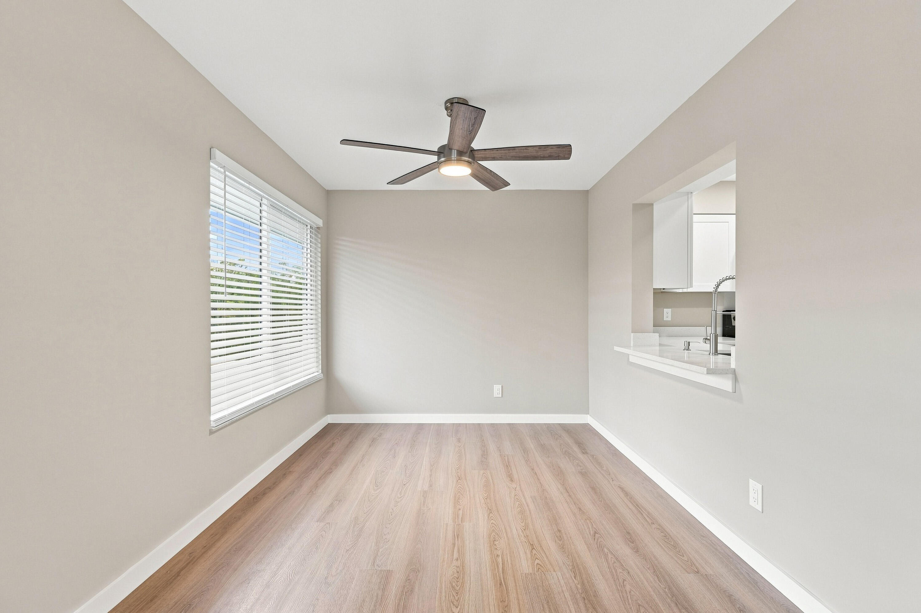 1180 Carlton Court, Unit 206A Fort Pierce, FL 34949 - Photo 9 of 22 09_dsc05970