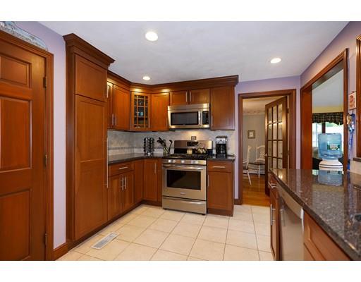 12 Belmont Road Burlington, MA 01803 - Photo 5 of 36 Gallery Image 5