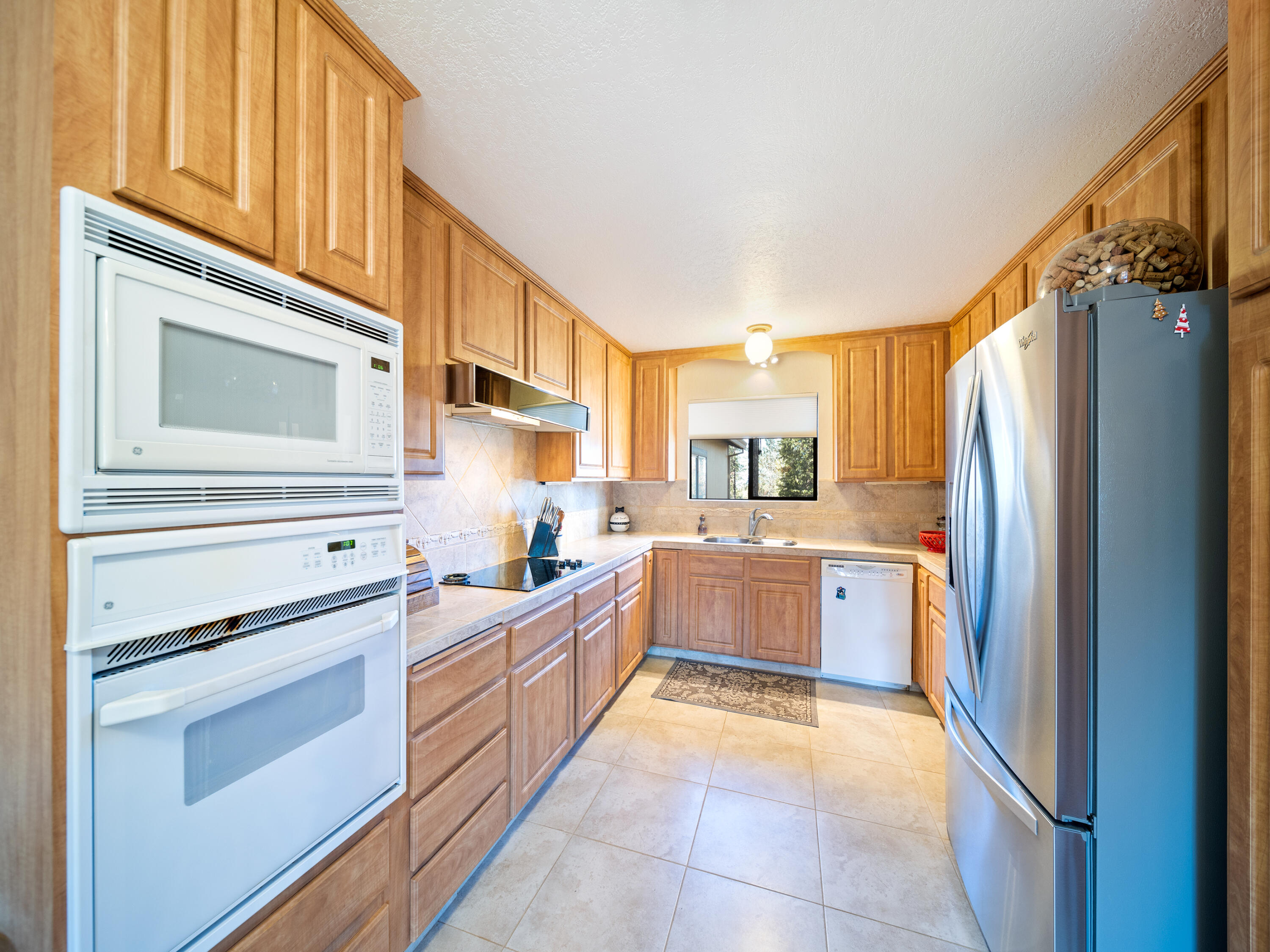 6645 Black Butte Road Shingletown, CA 96088 - Photo 5 of 33 Kitchen