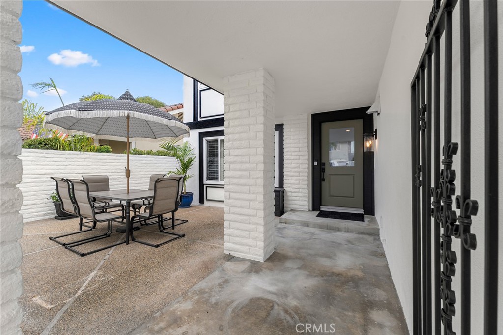 1872 Parkview Circle Costa Mesa, CA 92627 - Photo 3 of 49