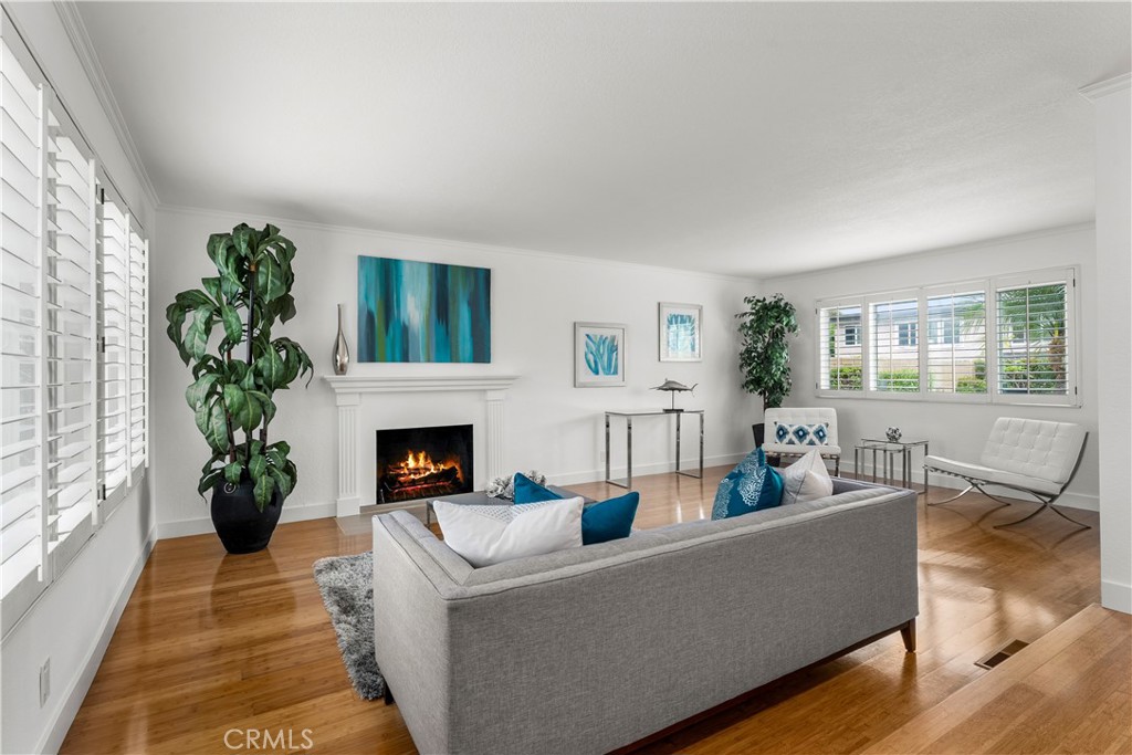 1872 Parkview Circle Costa Mesa, CA 92627 - Photo 5 of 49