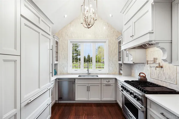 $1,189,000 | 15 Debbie Lane, Cross River, NY 10518