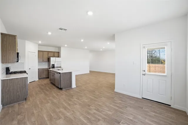 $2,300 | 246 Shenandoah Drive, Kyle, TX 78640